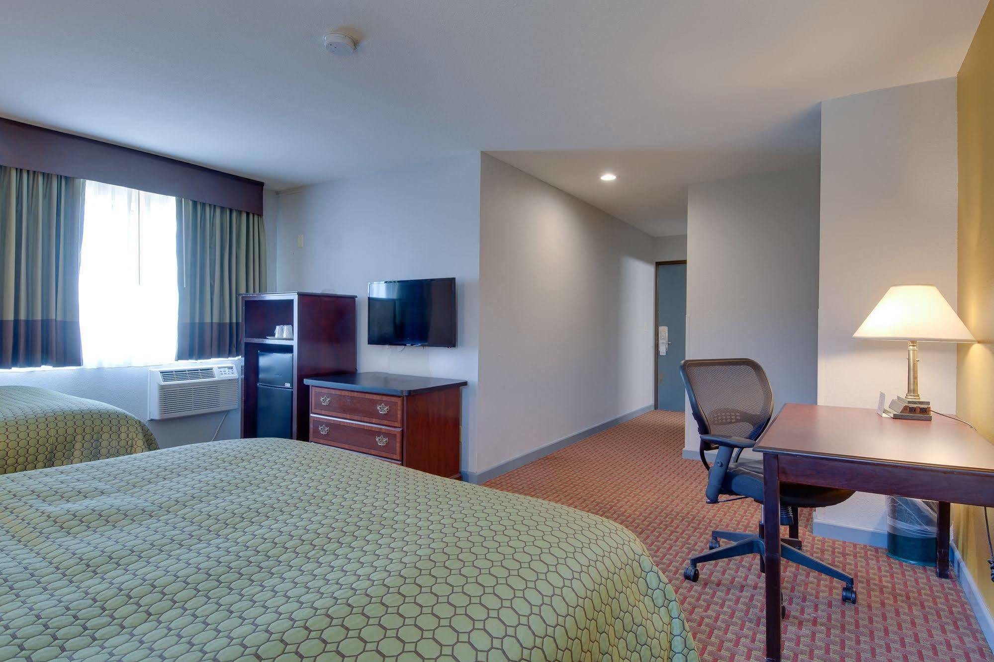 Vagabond Inn Executive Hayward Esterno foto