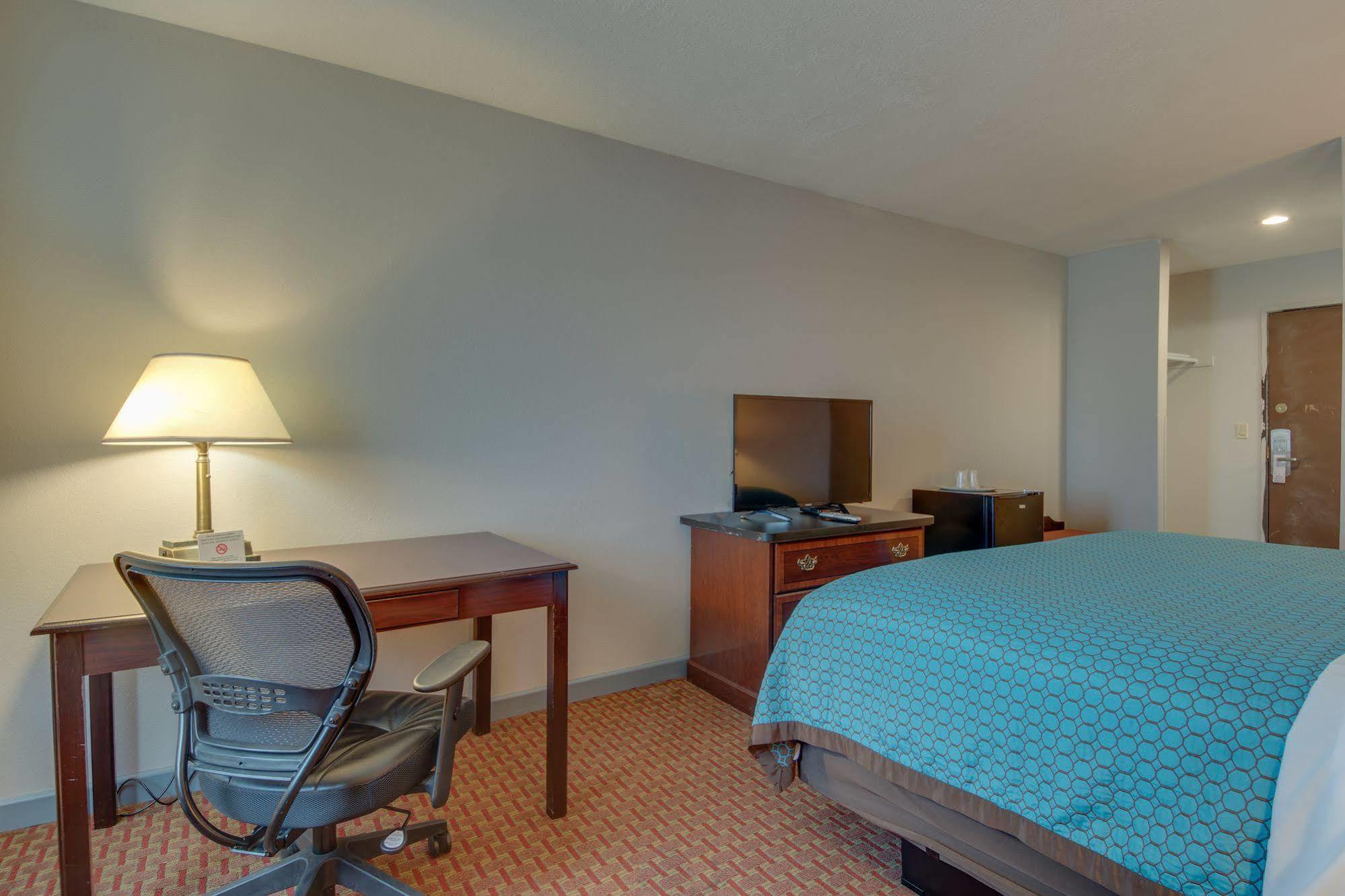 Vagabond Inn Executive Hayward Esterno foto